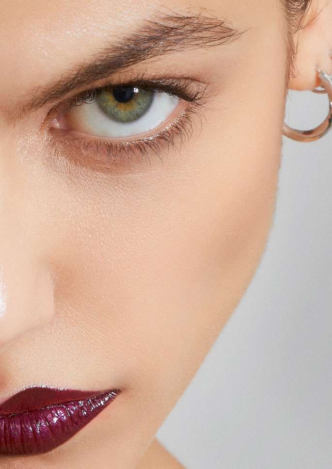 Maquillage pour les lèvres et le teint 1944 Paris pour le maquillage rock