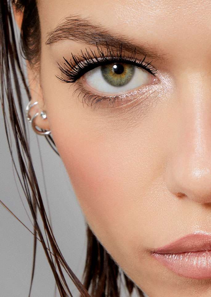 Maquillage pour le teint 1944 Paris pour le maquillage accent métallique