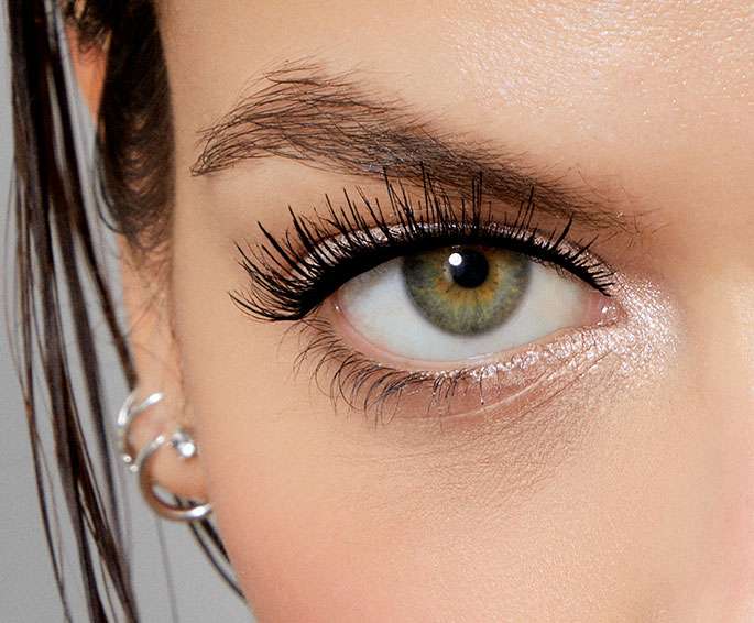 Maquillage pour les yeux 1944 Paris pour le maquillage accent métallique