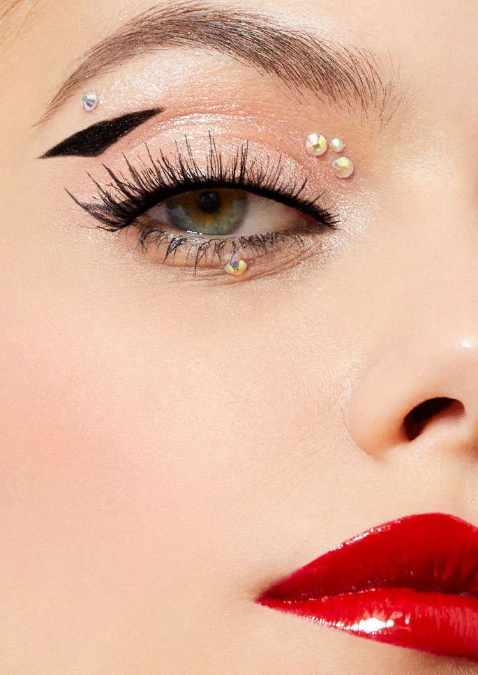 Maquillage pour les lèvres et le teint 1944 Paris pour le maquillage bijoux de fête