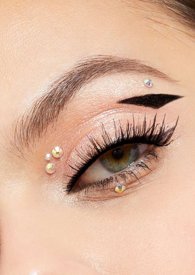 Maquillage pour les yeux 1944 Paris pour le maquillage bijoux de fête