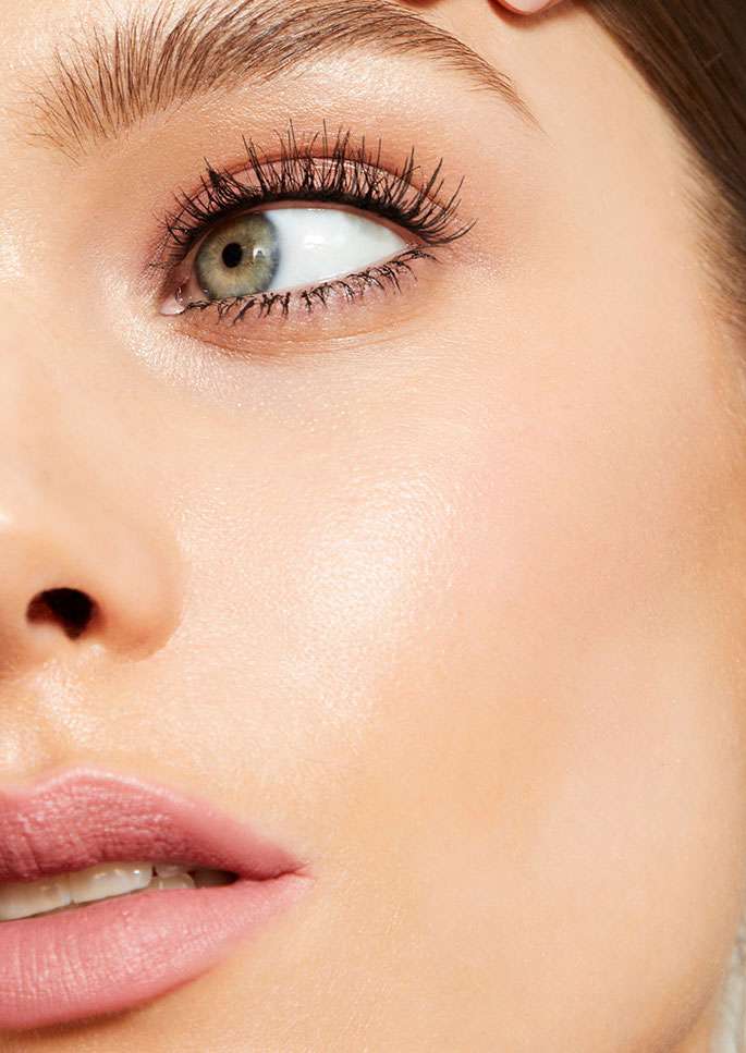 Maquillage pour le teint et les lèvres 1944 Paris pour le maquillage teint frais glowy et pur