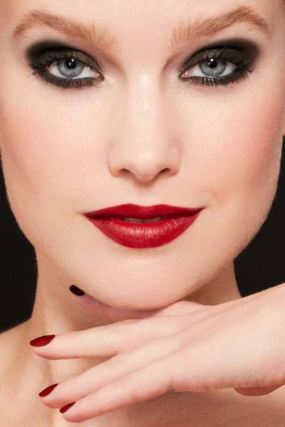 Maquillage Smoky 1944 Paris