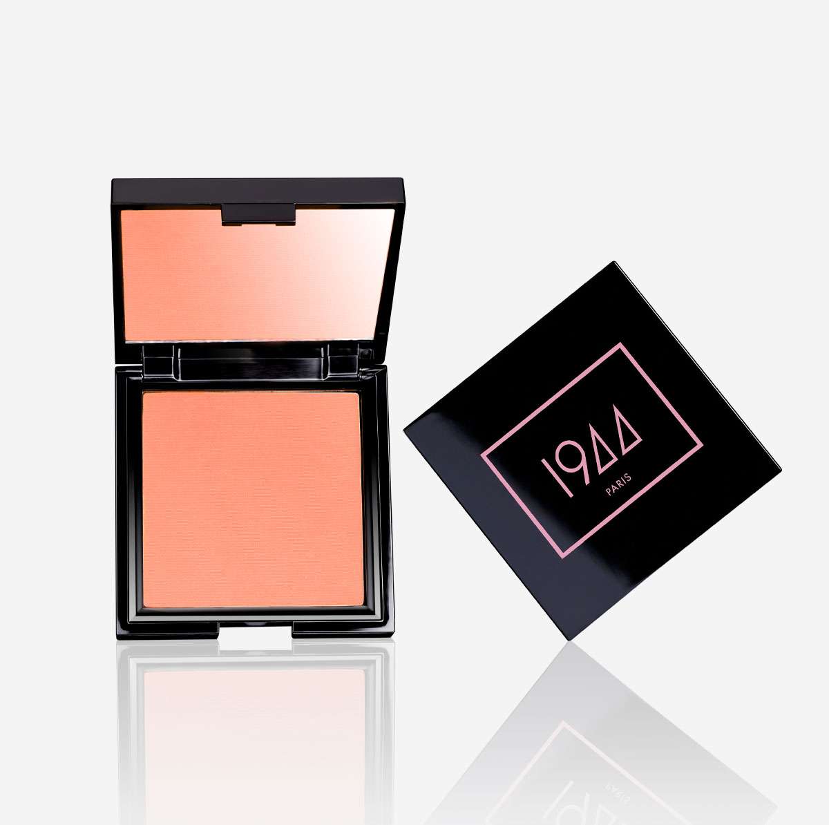 Le fards à joues rose aux joues corail emoi 1944 Paris